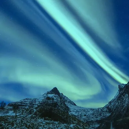 Aurora Glamping By The Whales Lyxtält 2*